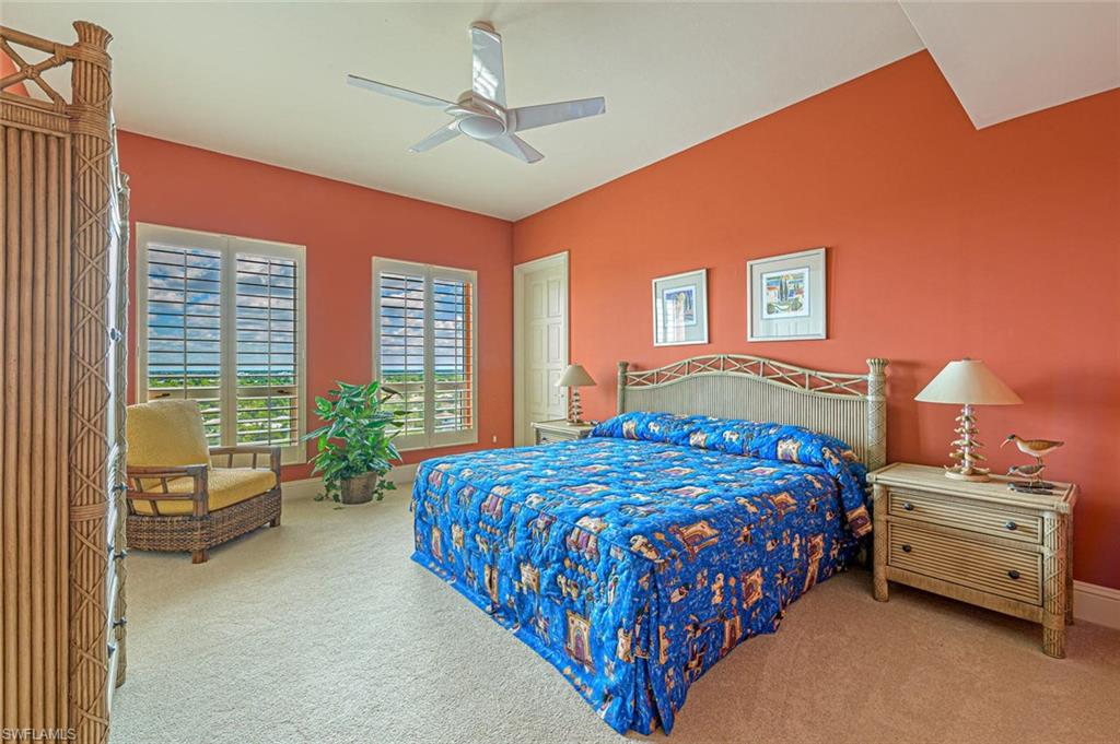 SEASONS AT NAPLES CAY - Residential