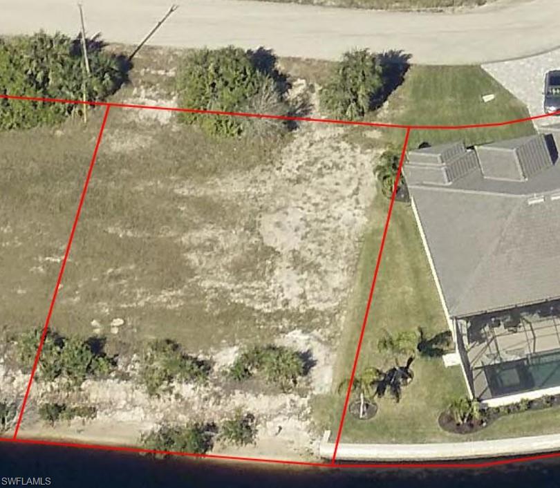 CAPE CORAL - Land