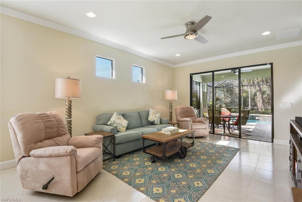 WINDING CYPRESS - Residential