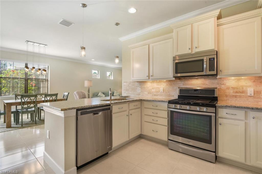 WINDING CYPRESS - Residential