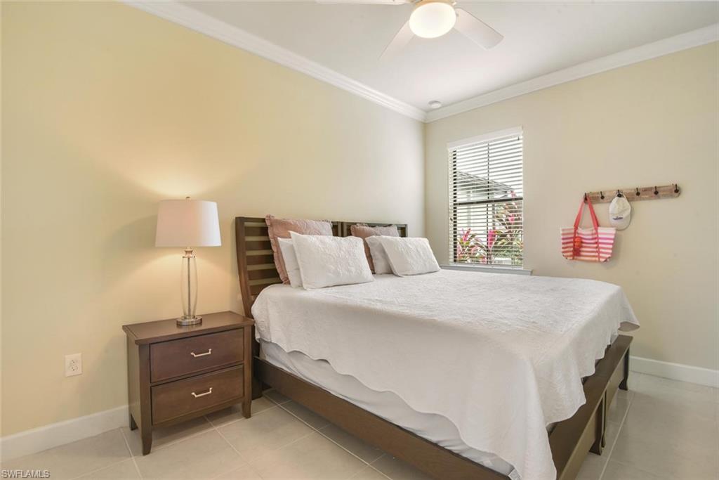 WINDING CYPRESS - Residential