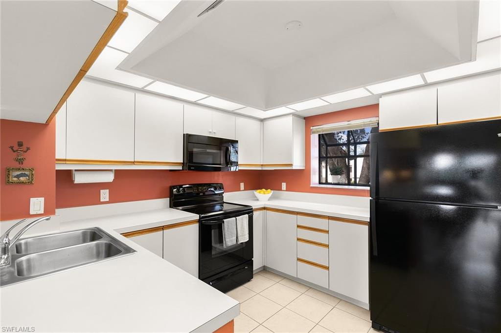 NAPLES BATH AND TENNIS CLUB - Residential