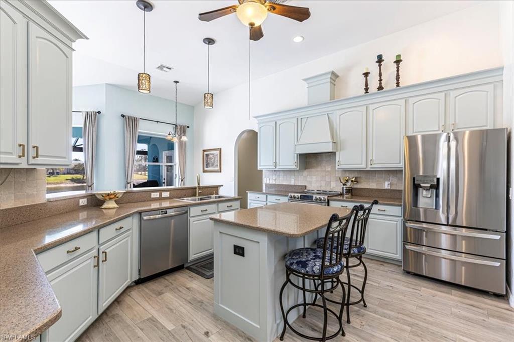 THE ENCLAVE - Residential