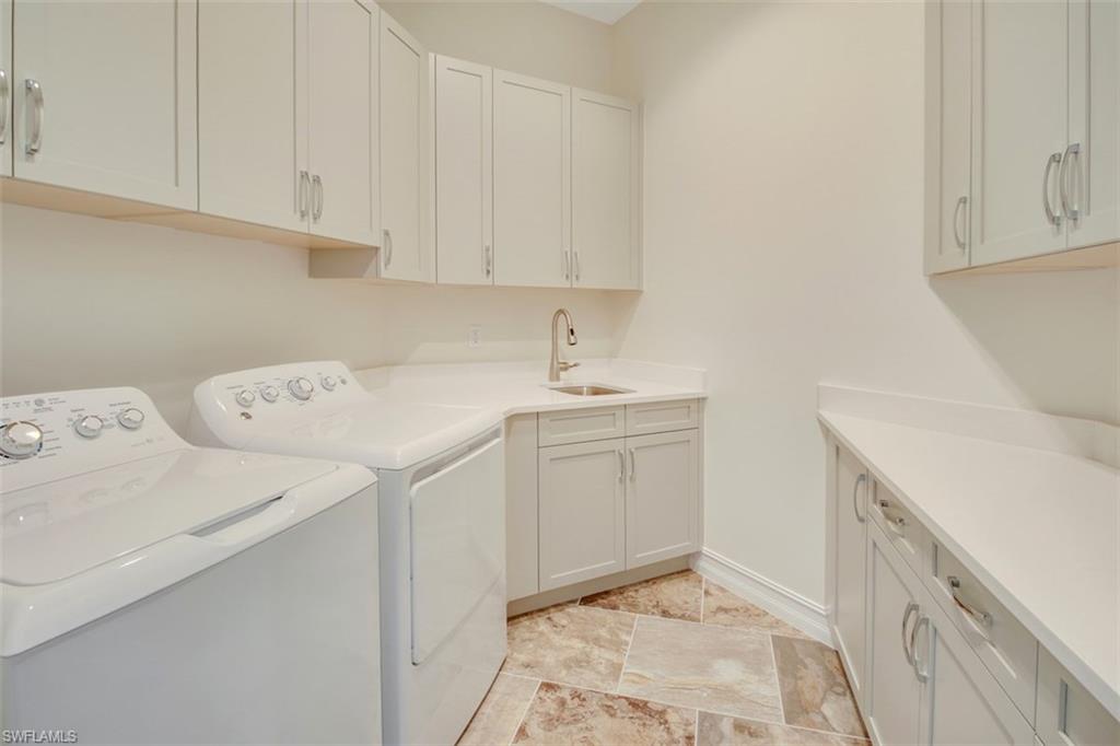 ESPLANADE - Residential