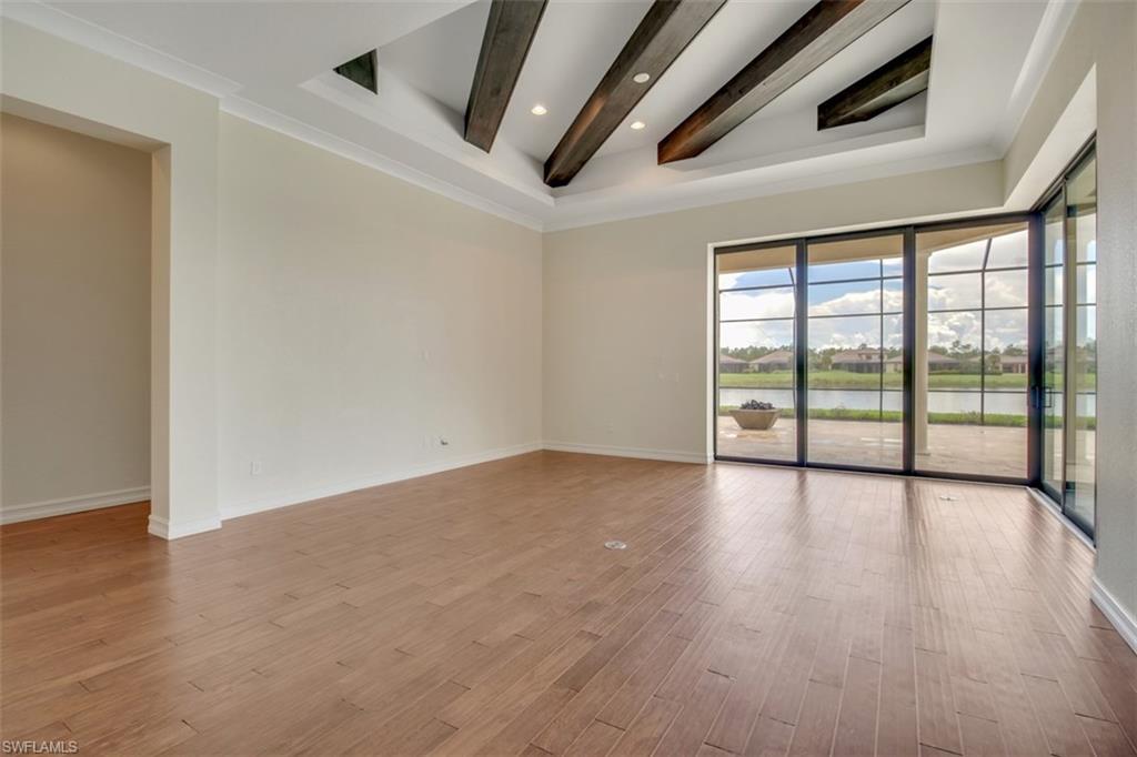 ESPLANADE - Residential