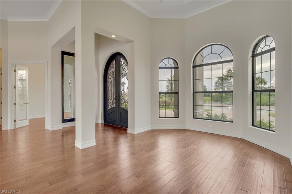 ESPLANADE - Residential