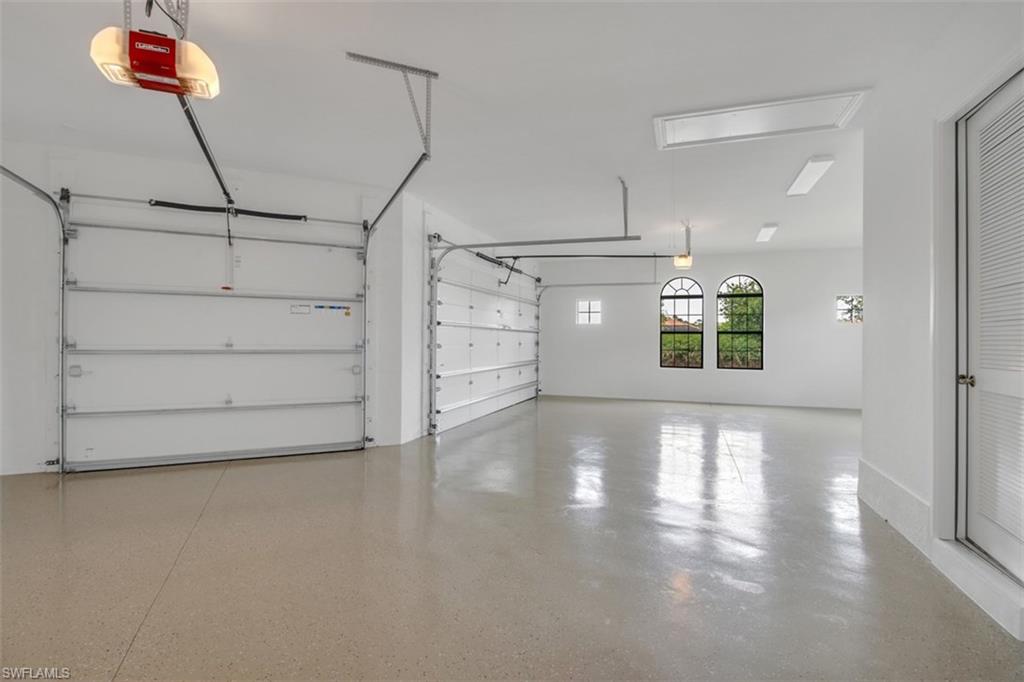 ESPLANADE - Residential