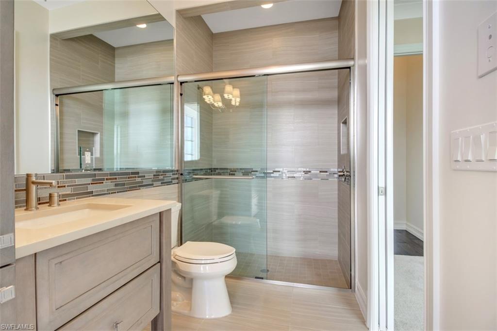 ESPLANADE - Residential