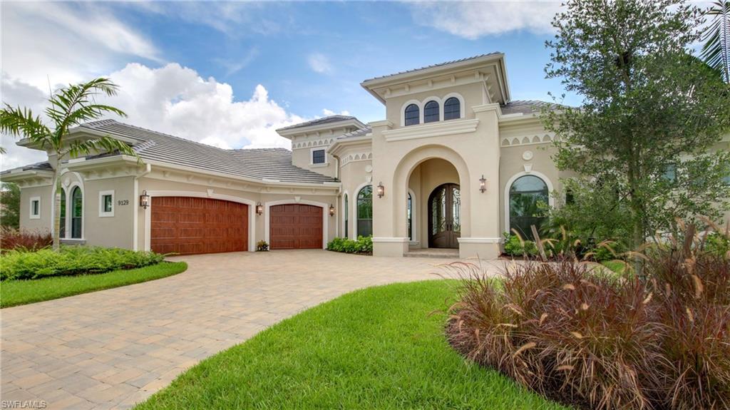 ESPLANADE - Residential