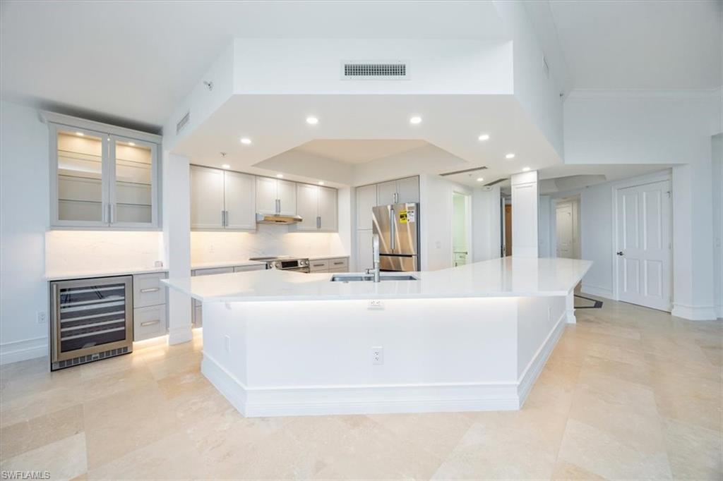 1060 Borghese LN 2004