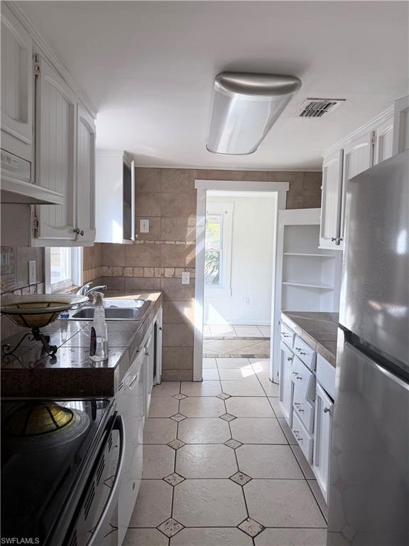 HILLCREST - Residential