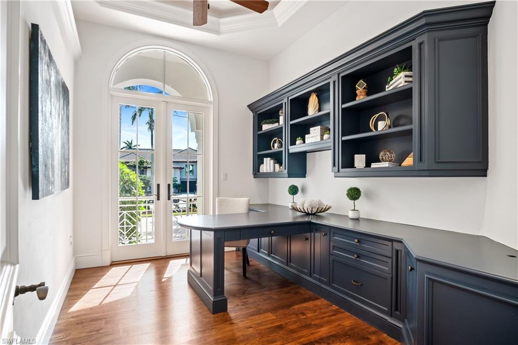 AQUALANE SHORES - Residential