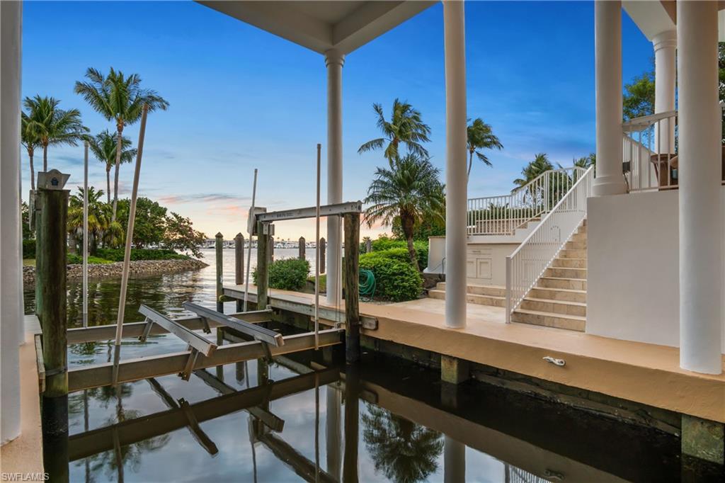 AQUALANE SHORES - Residential