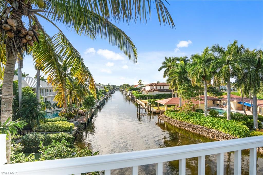 AQUALANE SHORES - Residential