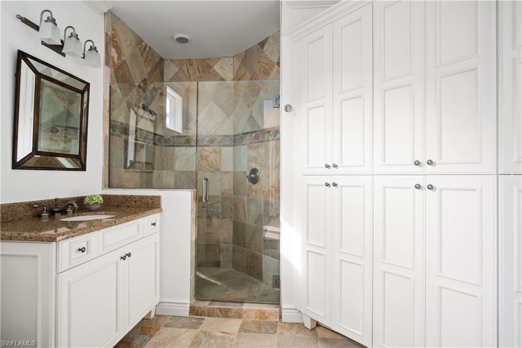 AQUALANE SHORES - Residential