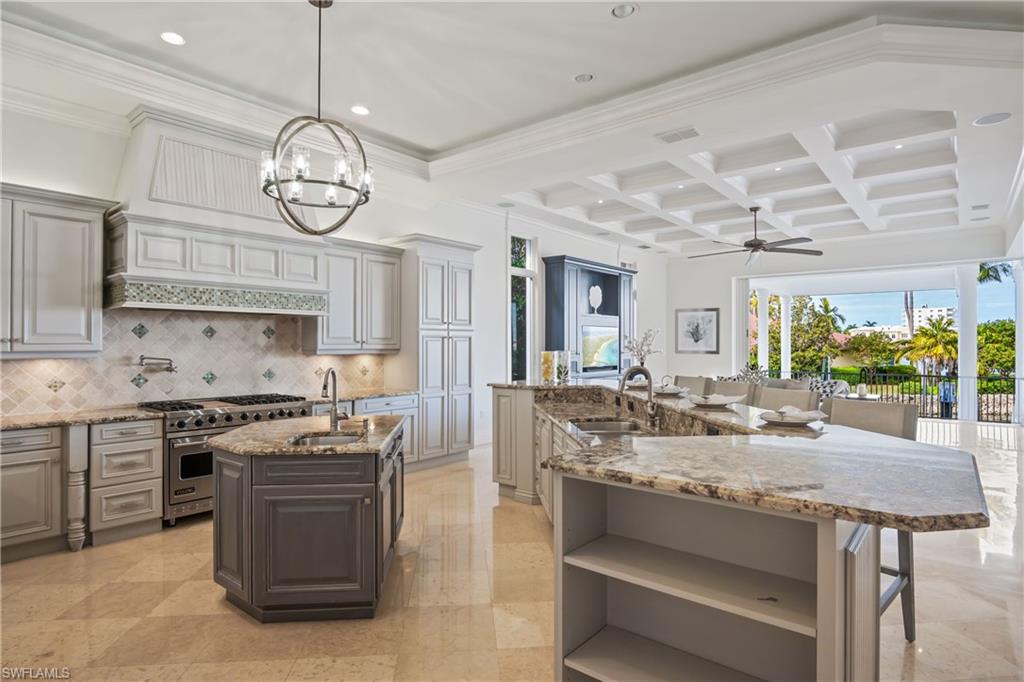 AQUALANE SHORES - Residential