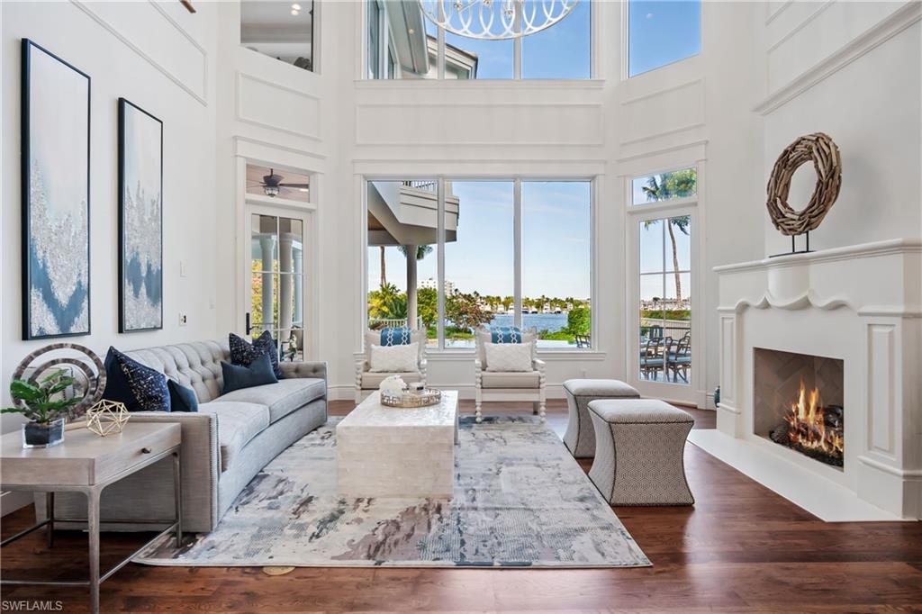 AQUALANE SHORES - Residential