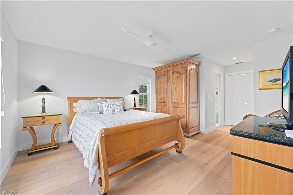 LAUREL OAKS - Residential Lease