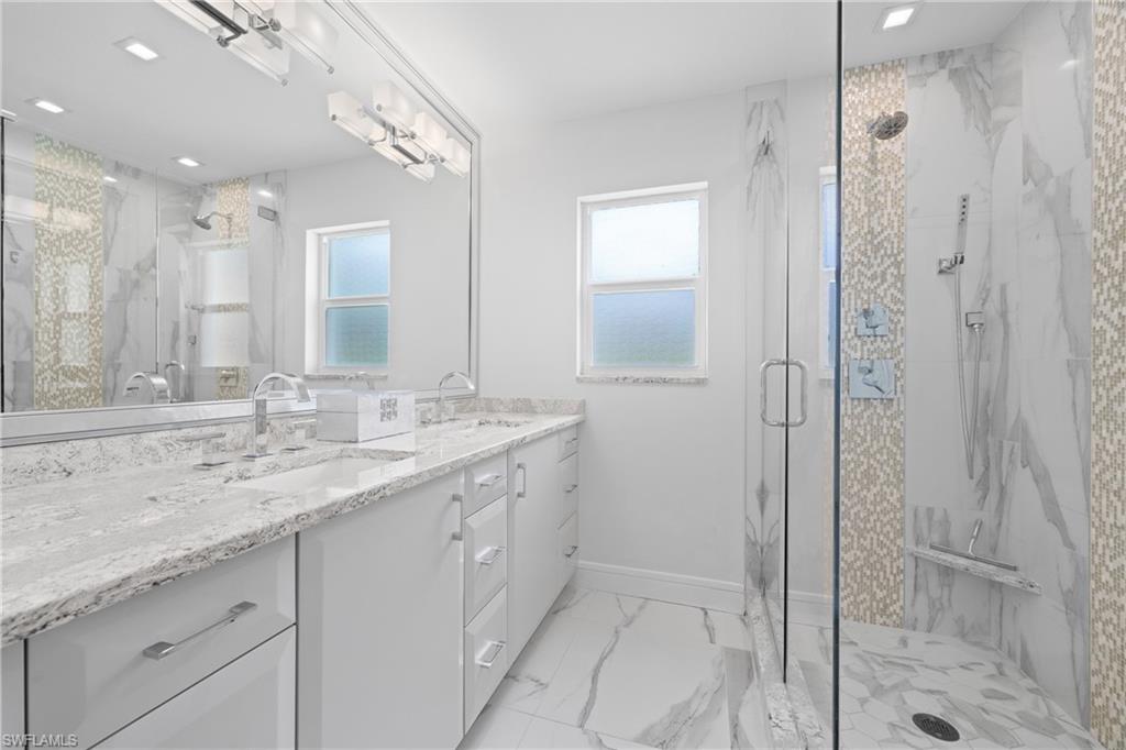 LAUREL OAKS - Residential Lease