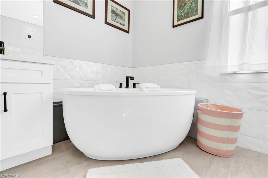 BURNT STORE LAKES - Residential