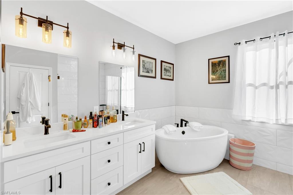 BURNT STORE LAKES - Residential