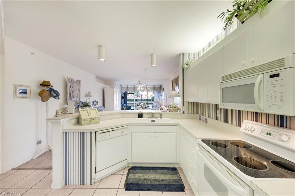 LIGHTHOUSE BAY - Residential