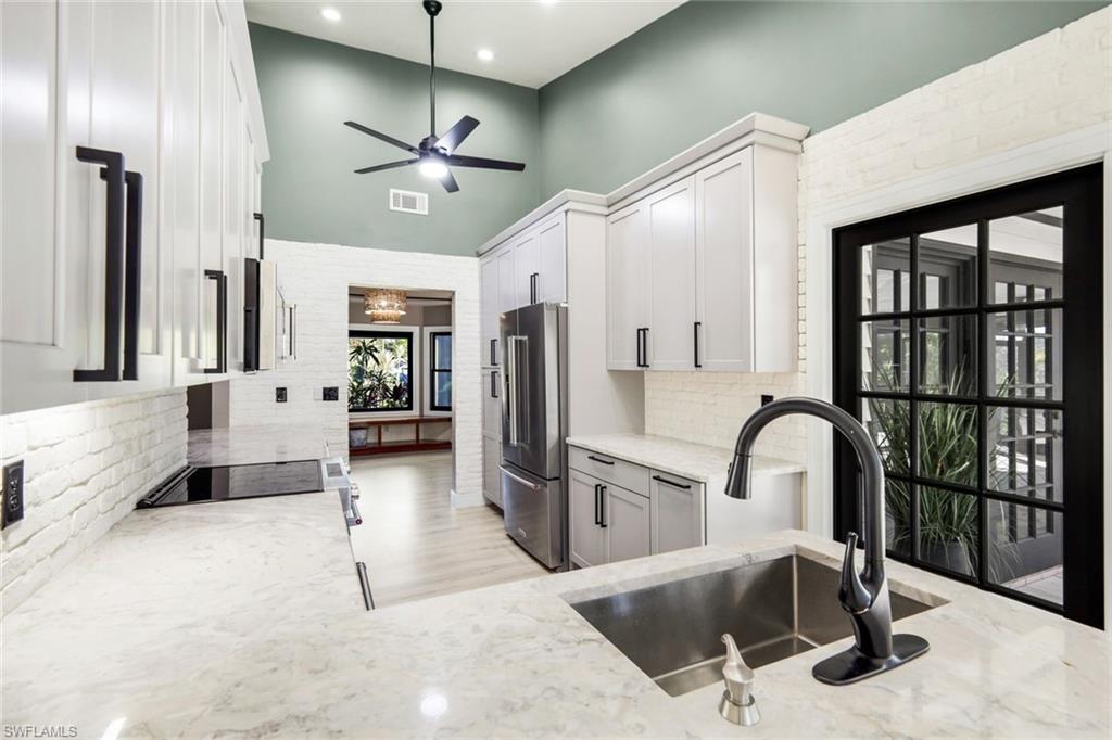 HENDRY CREEK - Residential