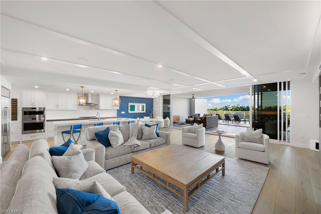 KALEA BAY TOWER 300 - Residential