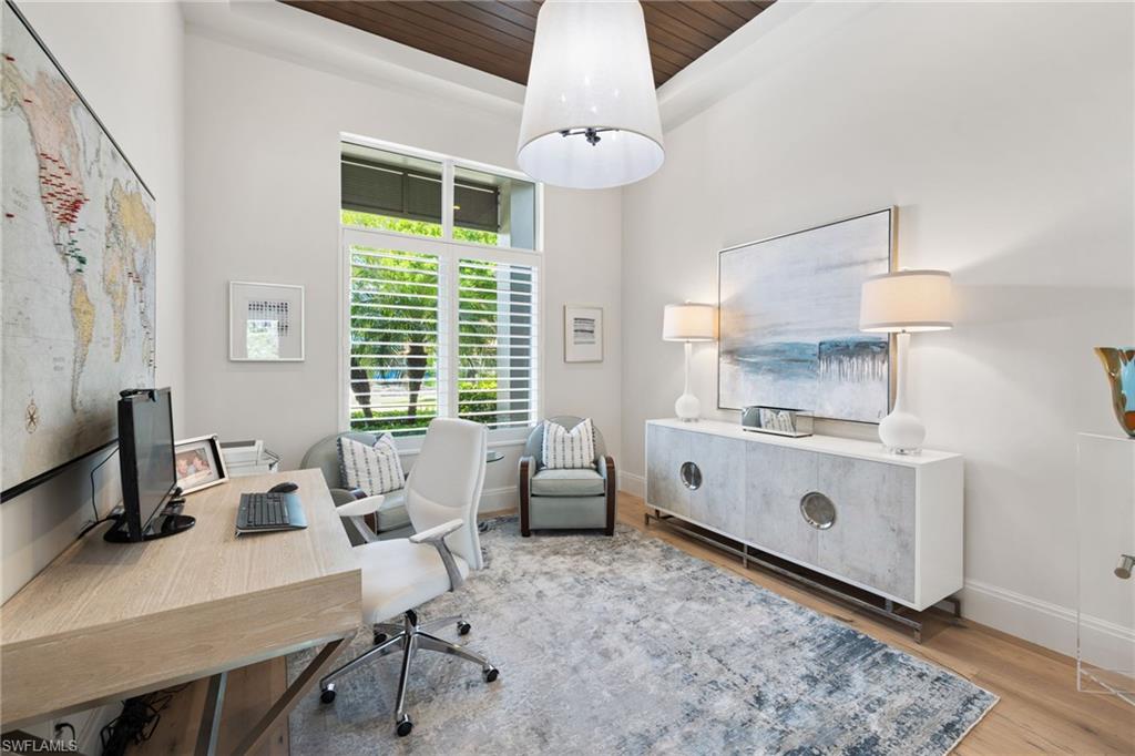 MOORINGS - Residential