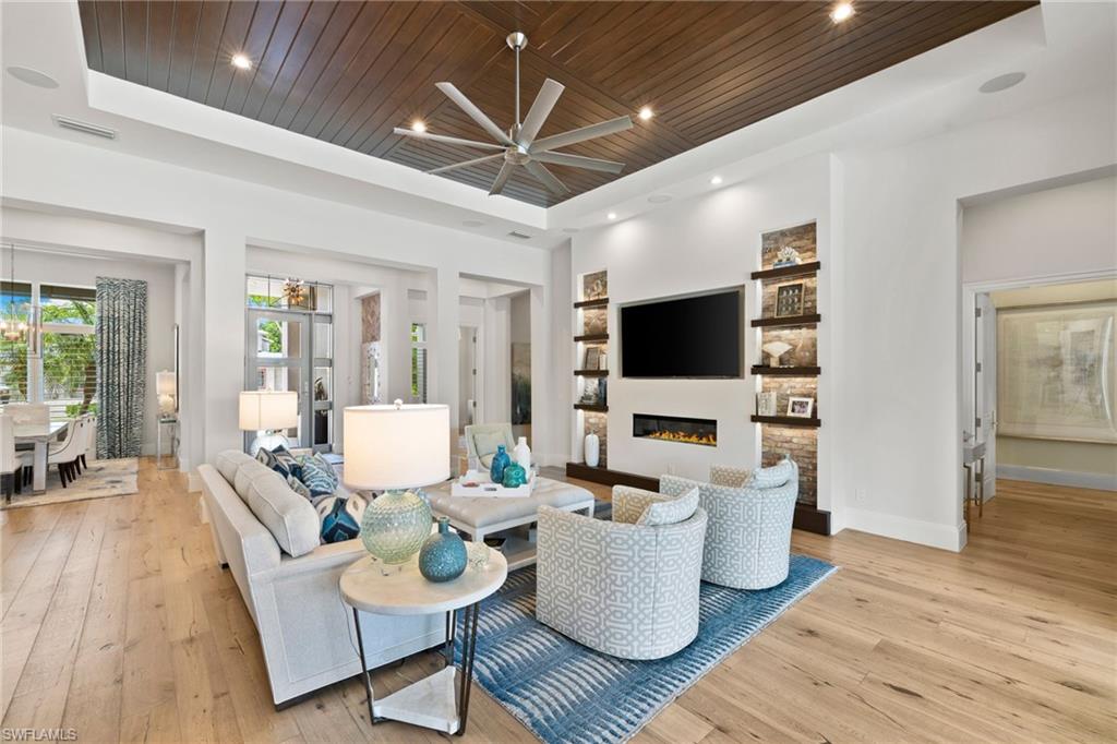 MOORINGS - Residential