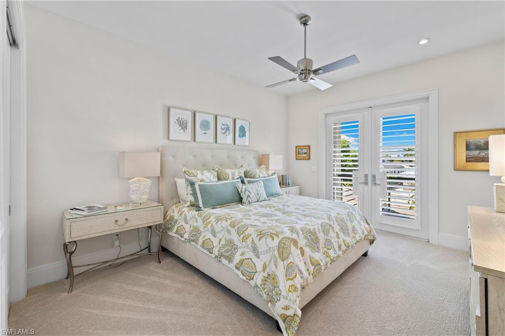 MOORINGS - Residential