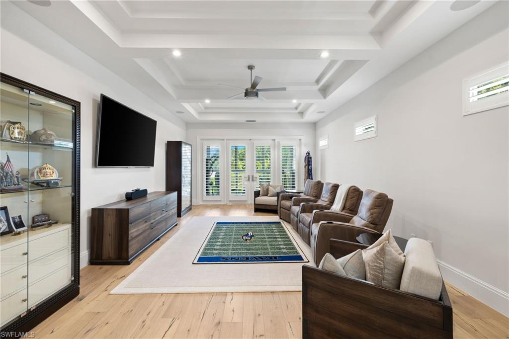 MOORINGS - Residential