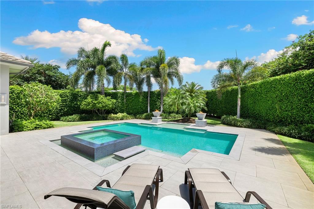 MOORINGS - Residential