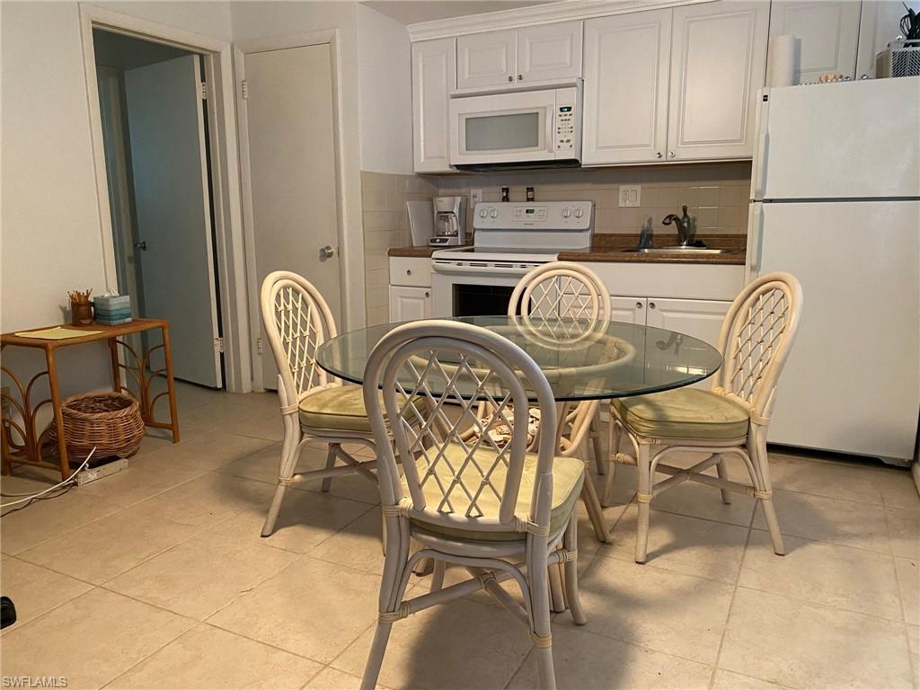 KINGS CROWN - Residential