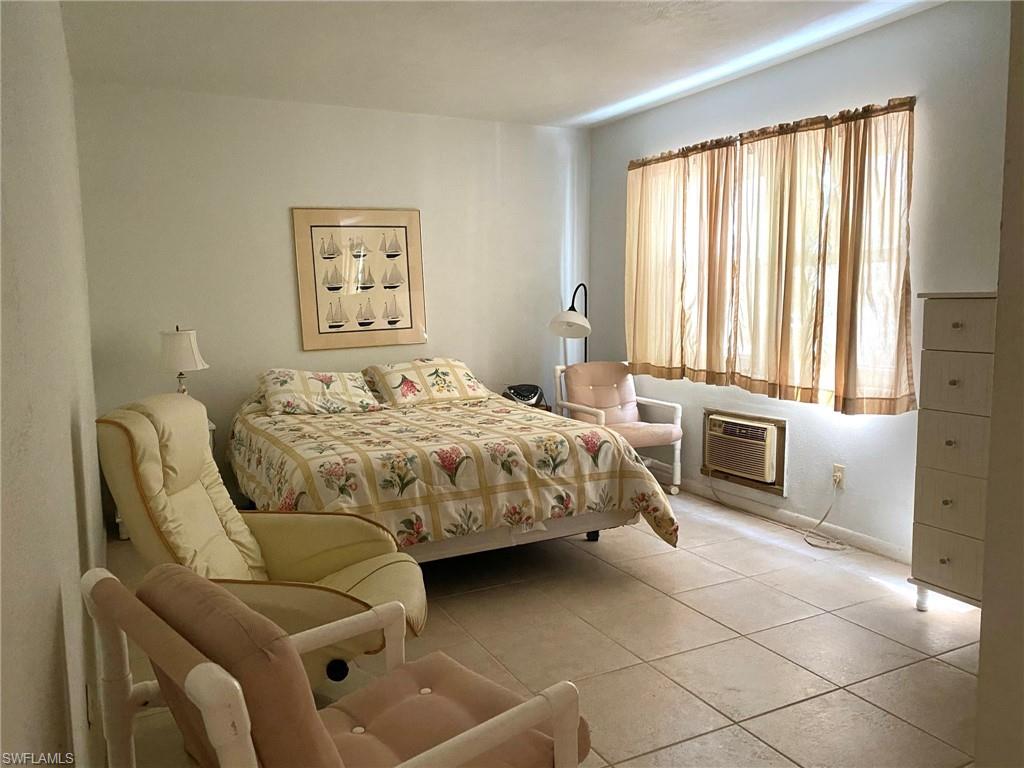 KINGS CROWN - Residential