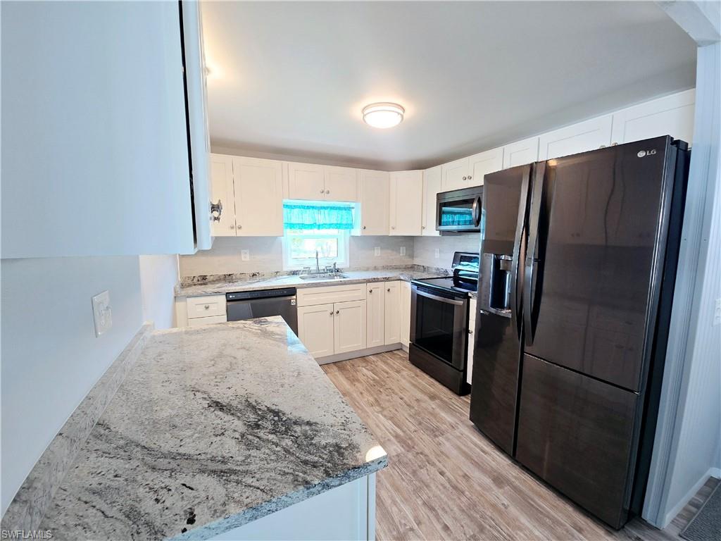 ENCHANTING ACRES MOBILE HOME - Residential