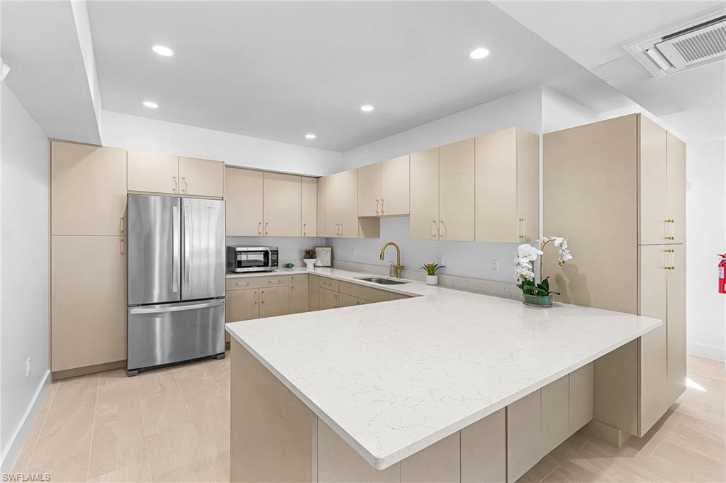 THE EGRET - Residential