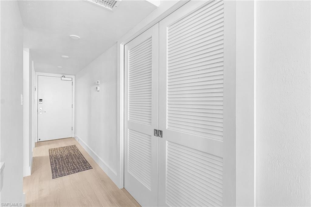 THE EGRET - Residential