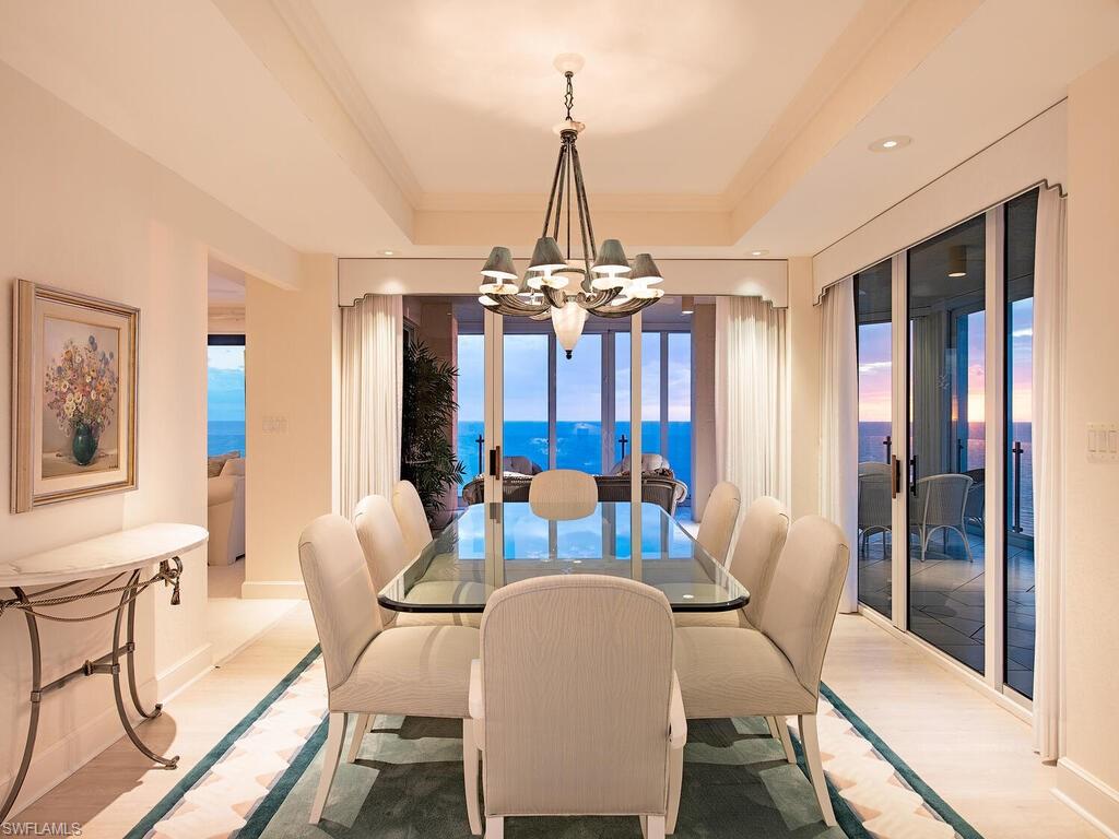 SEAPOINT AT NAPLES CAY - Residential