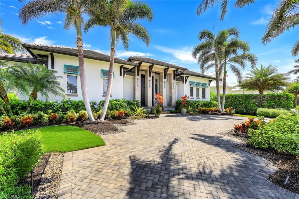 425 Harbour DR