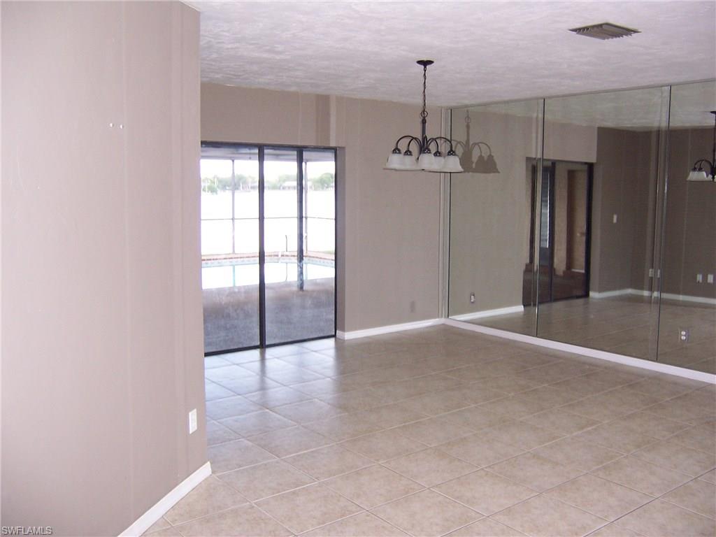 SHAMROCK LAKES - Residential