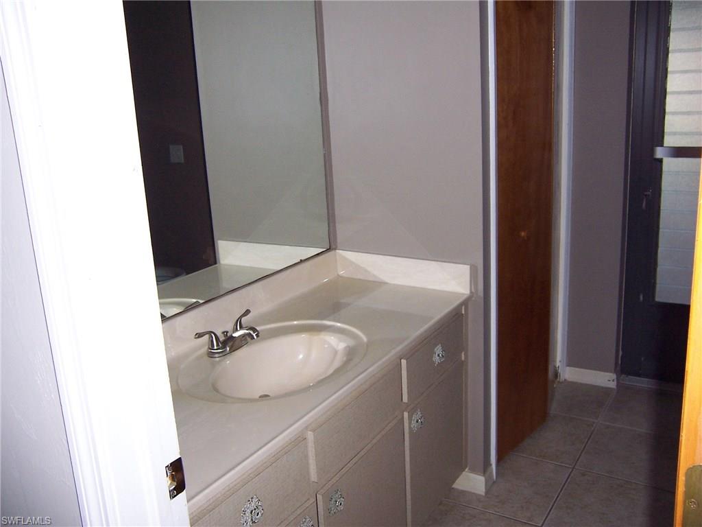 SHAMROCK LAKES - Residential