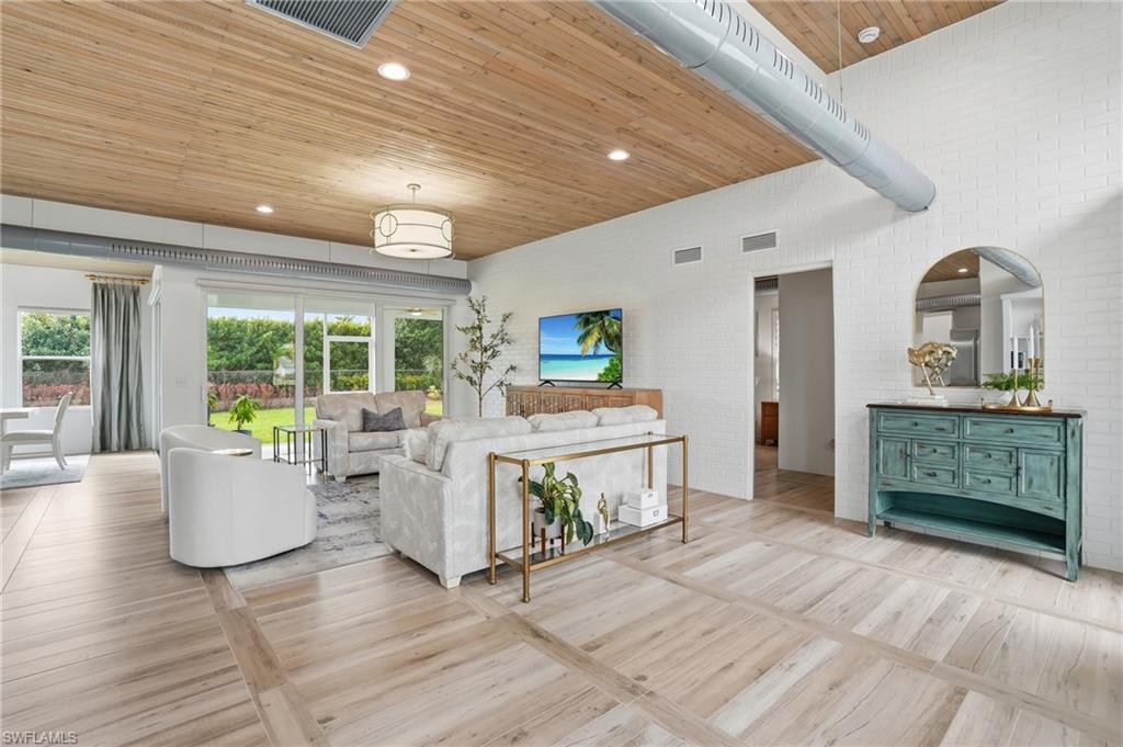 EAGLE RIDGE - Residential