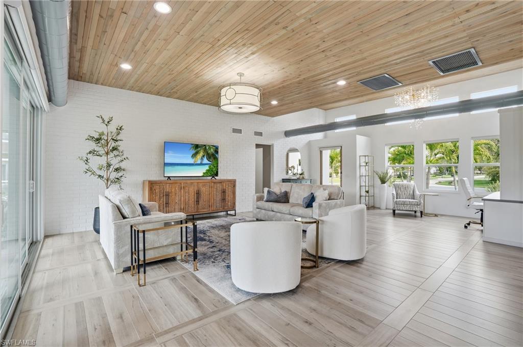 EAGLE RIDGE - Residential