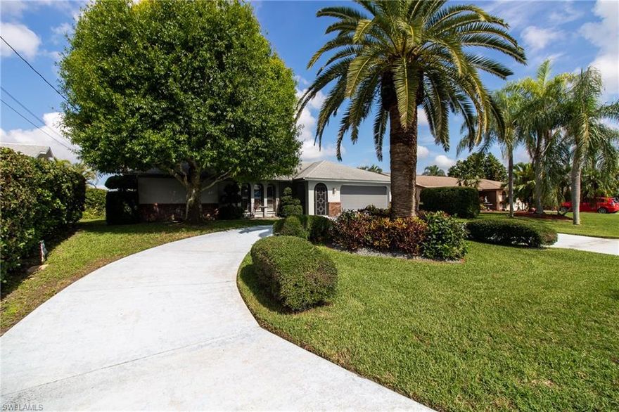 This Must See Direct Gulf Access home in South Fingers of Unit 64 has been Updated & Remodeled.  Features 3 Bedrooms & 2 Bath Pool Home being sold TURNKEY! Kitchen updated with new cabinets. Baths remodeled with tile and granite. New AC & Furnace. Walk in Closets  Beautiful Newer Composite Deck with 20,000 lb lift with 42' Boat Canopy,(less than 2 years old) Entertain in this Resort style home with Huge 26' Round Pool with New Pool Heater and Western Exposure!   Family Room and Living Room overlook Pool  & Canal. Assessments are in and PAID! Circular driveway with oversized garage!