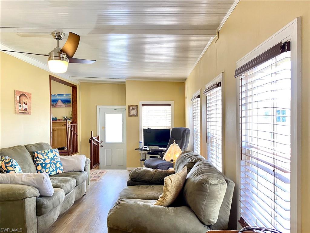 ENCHANTING SHORES - Residential