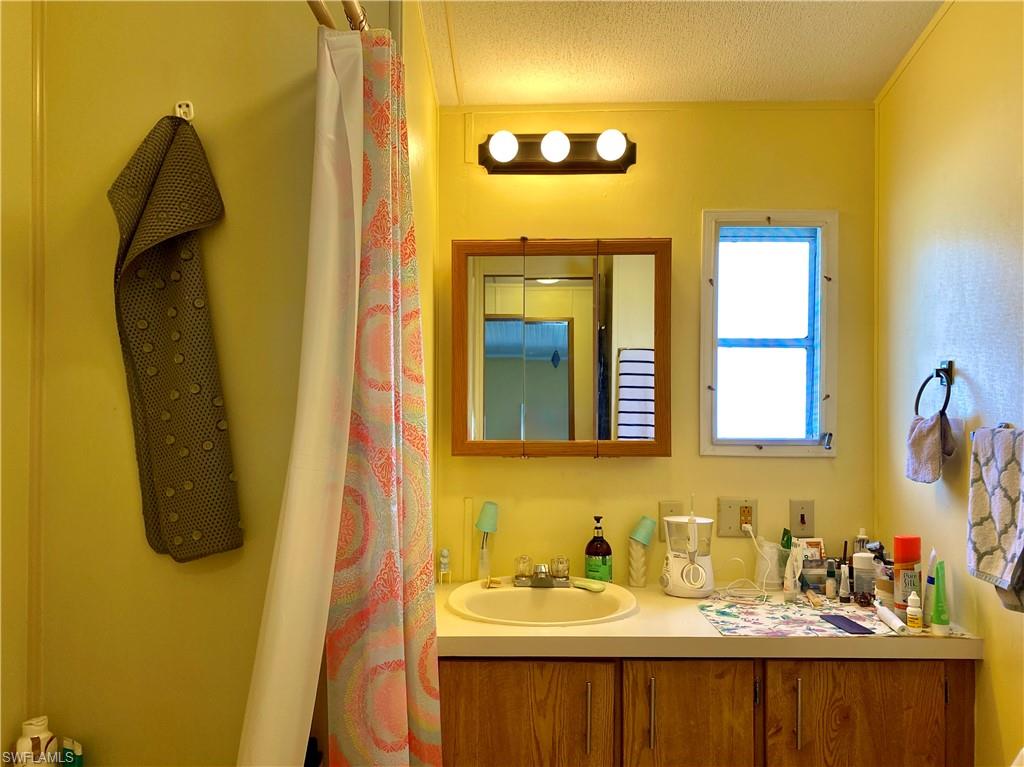 ENCHANTING SHORES - Residential