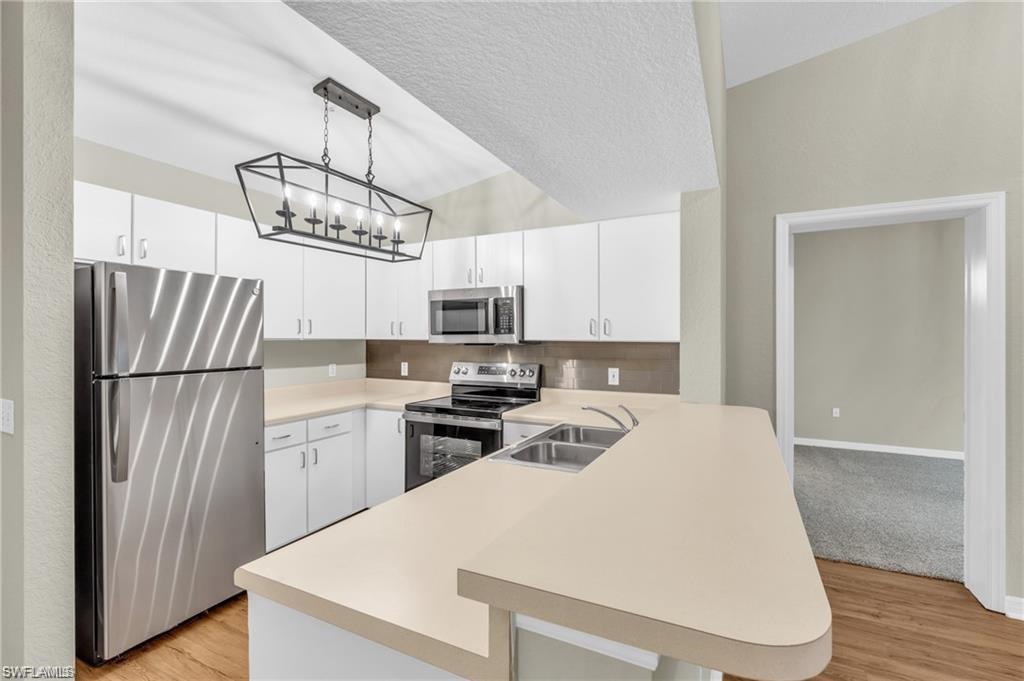KEY ROYAL CONDOMINIUMS - Residential