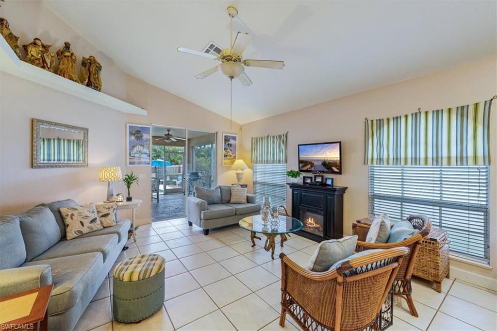 NAPLES PARK - Residential