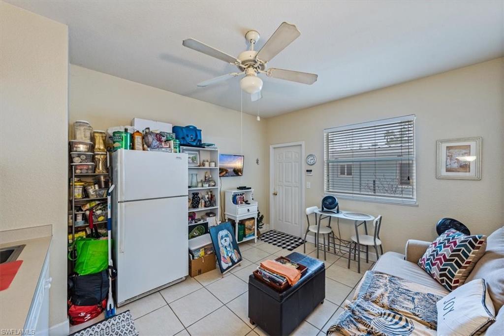 NAPLES PARK - Residential